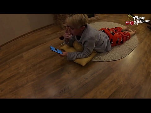 ❤️ Hullu blondiin imeb tohutut munni ja hüppab selle peal - anaalseksiga ❤️ Kaunis porno at us et.milf300com.ru